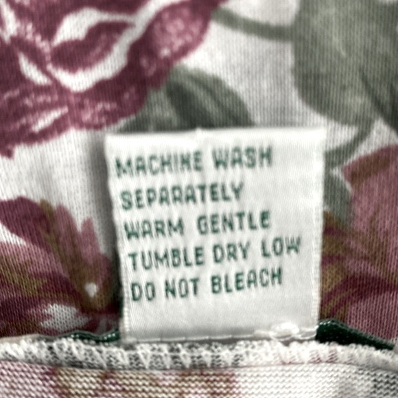 Shenanigans Vintage Floral Button Shortsleeved Romper - Picture 7 of 8